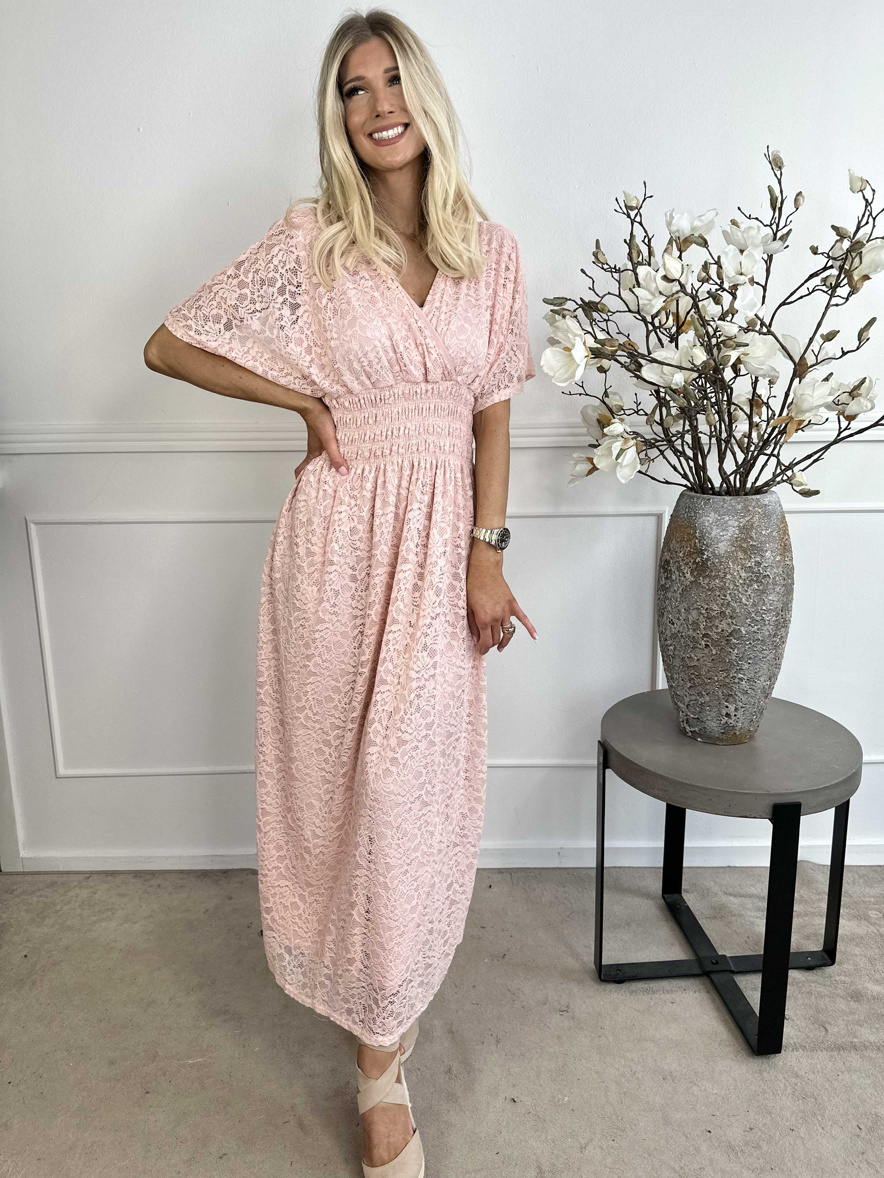 Pams Lace - Lang kjole i blonde med smock under brystet